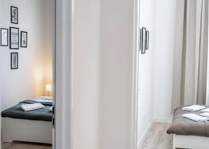 Extra Brand New And Large Ac Appartement