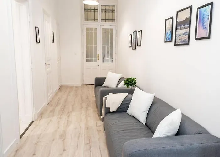 Appartement Extra Brand New And Large Ac *