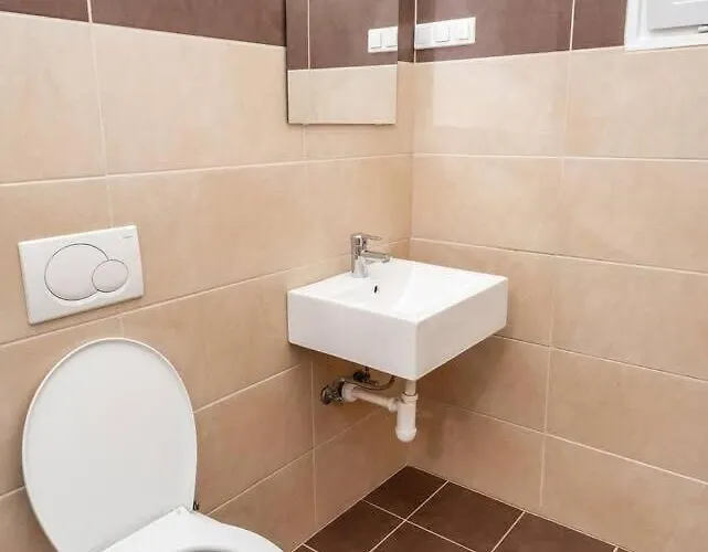Extra Brand New And Large Ac * Budapest