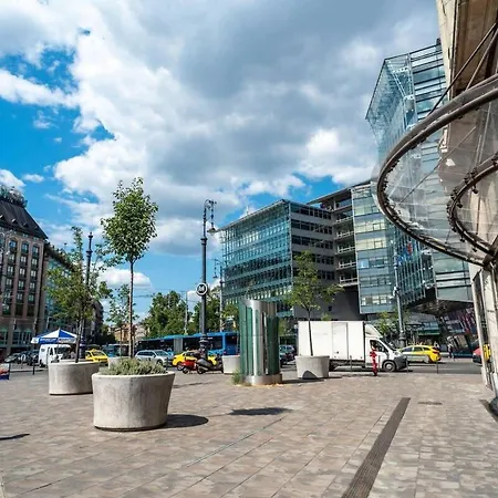 Extra Brand New And Large Ac *