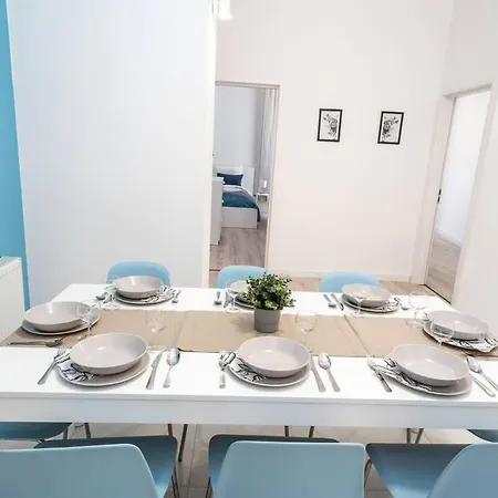 Extra Brand New And Large Ac Apartment Budapest