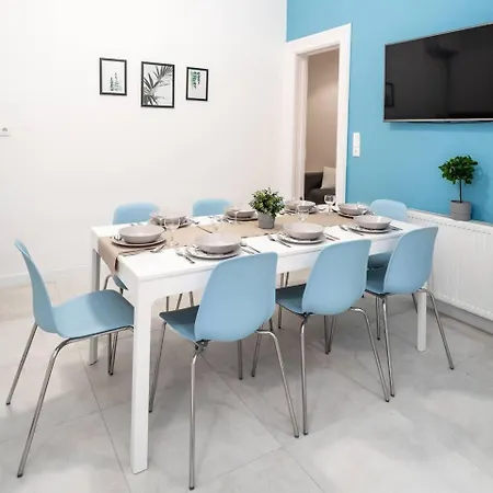 Extra Brand New And Large Ac *