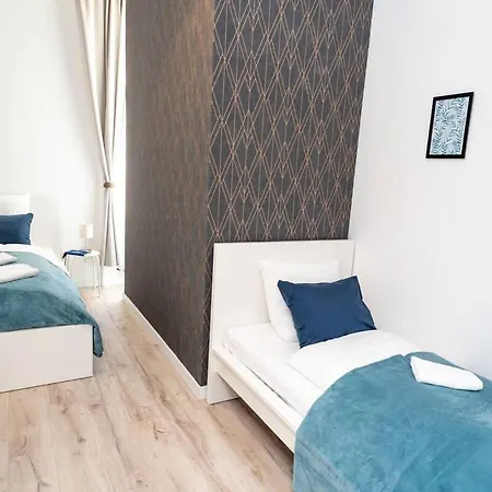 Apartment Extra Brand New And Large Ac Budapest