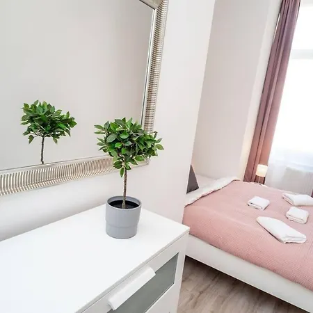 Extra Brand New And Large Ac