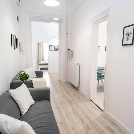 Apartment Extra Brand New And Large Ac *