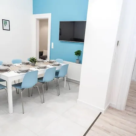 Extra Brand New And Large Ac *