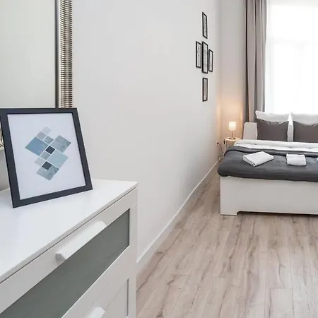 Extra Brand New And Large Ac Apartment Budapest