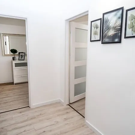 Extra Brand New And Large Ac Apartment Budapest