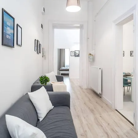 Extra Brand New And Large Ac * Budapest