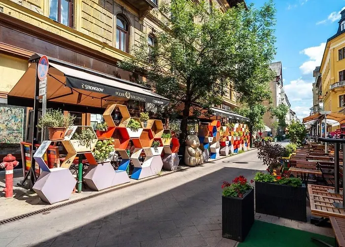 Extra Brand New And Large Ac 부다페스트