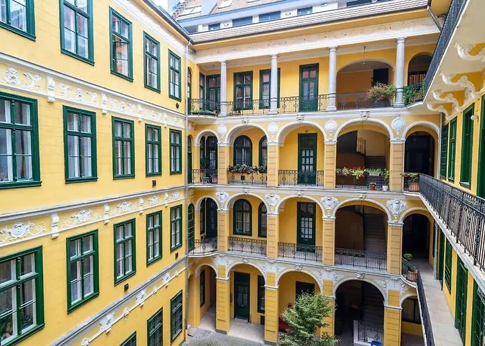 Extra Brand New And Large Ac