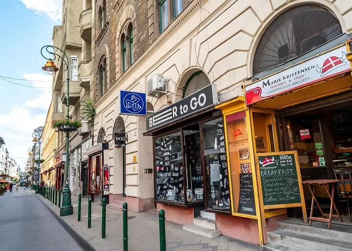 Extra Brand New And Large Ac